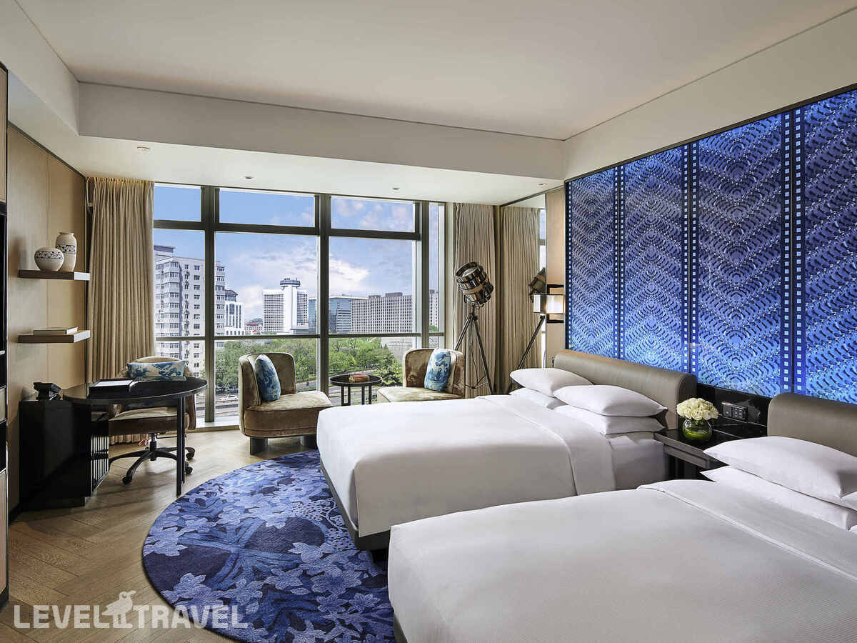 фотографии номера Роскошный номер (две односпальные кровати) отеля Sofitel Beijing Central в Китай(Пекин) - фото №1