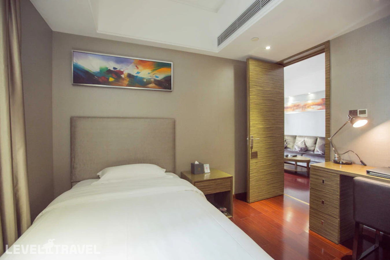фотографии номера Семейный люкс отеля La Perle International Hotel в Китай(Гуанчжоу) - фото №5