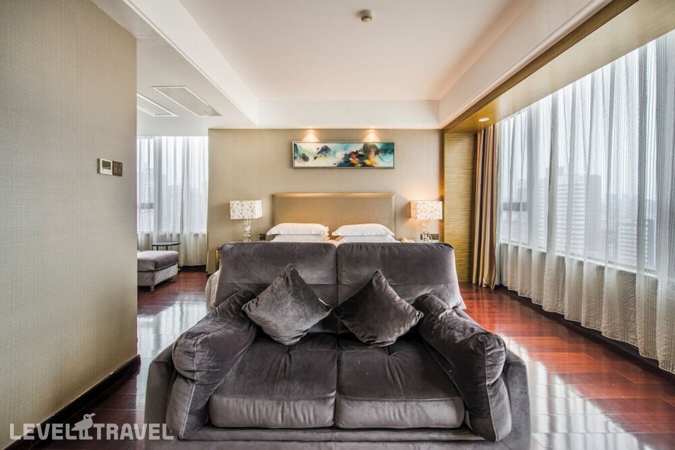 фотографии номера Представительский люкс отеля La Perle International Hotel в Китай(Гуанчжоу) - фото №3
