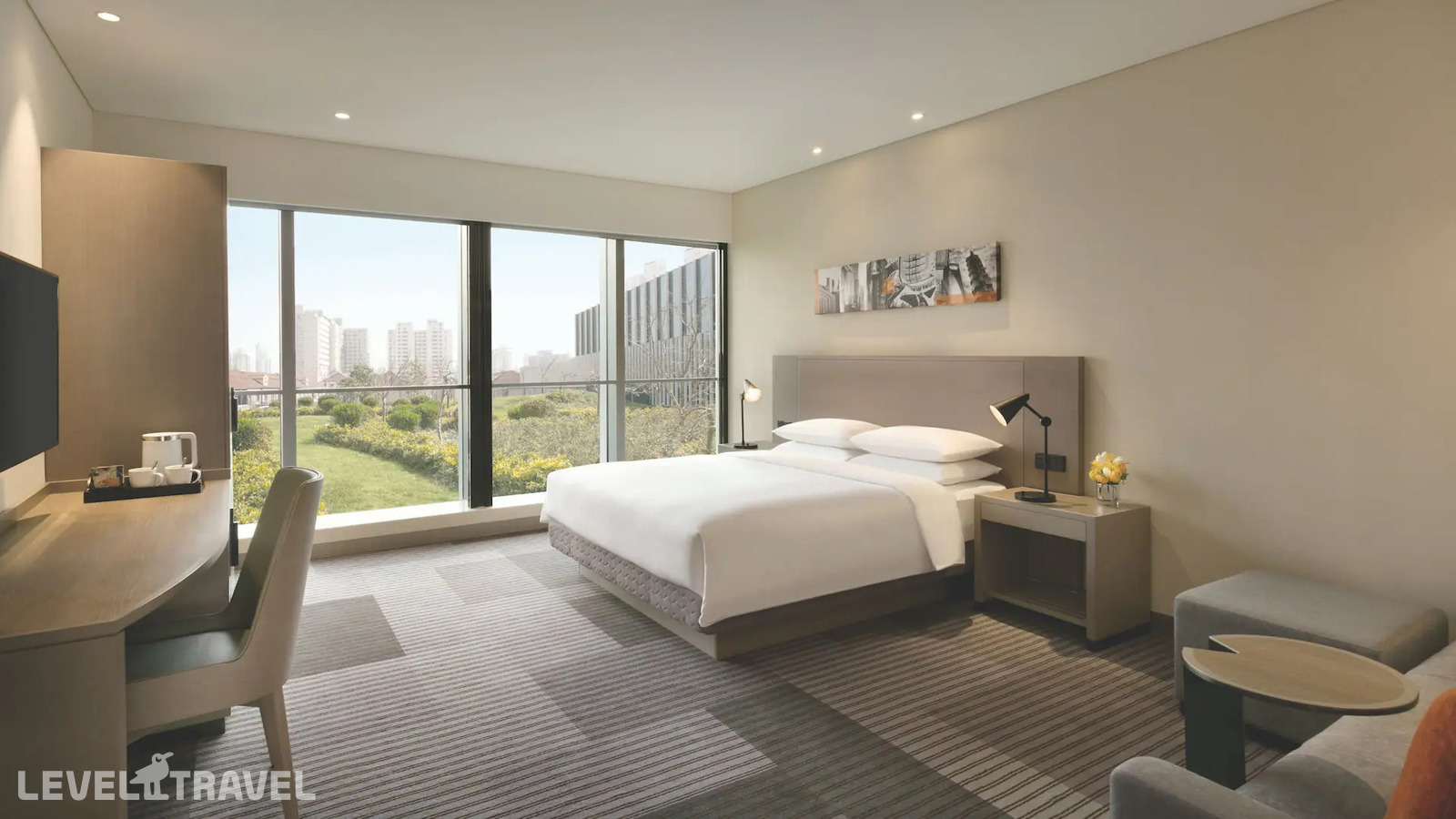 фотографии номера Стандартный с видом на город отеля Hyatt Place Shanghai Tianshan Plaza в Китай(Шанхай) - фото №1