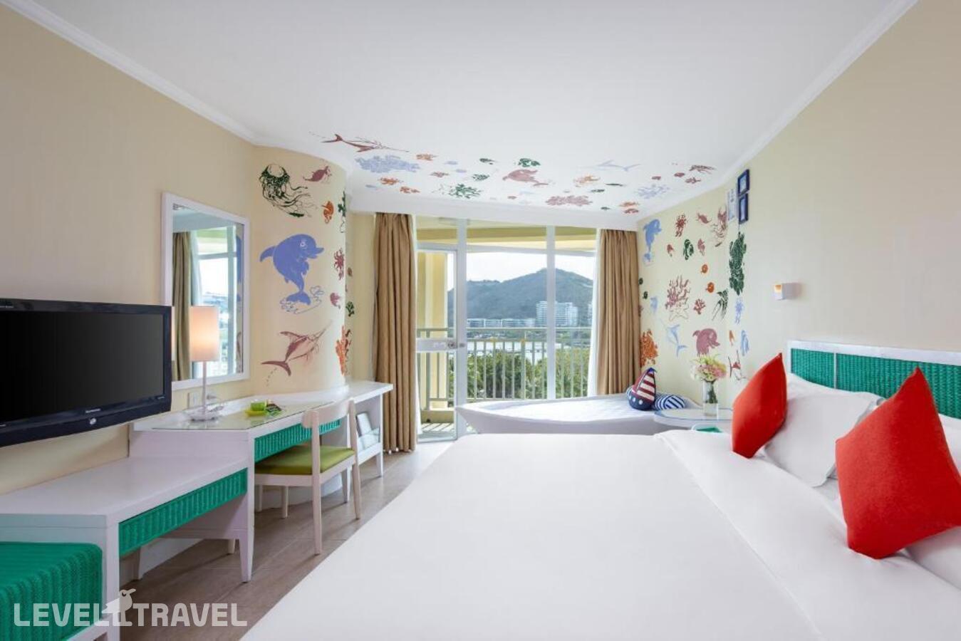 фотографии номера Семейный номер отеля Sunshine Resort Intime Sanya в Китай(Дадунхай Бэй) - фото №3