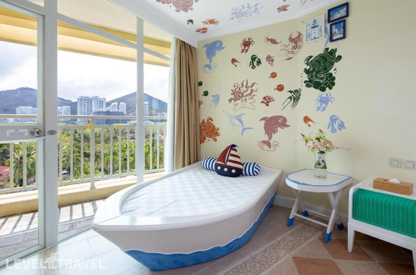 фотографии номера Семейный номер отеля Sunshine Resort Intime Sanya в Китай(Дадунхай Бэй) - фото №2