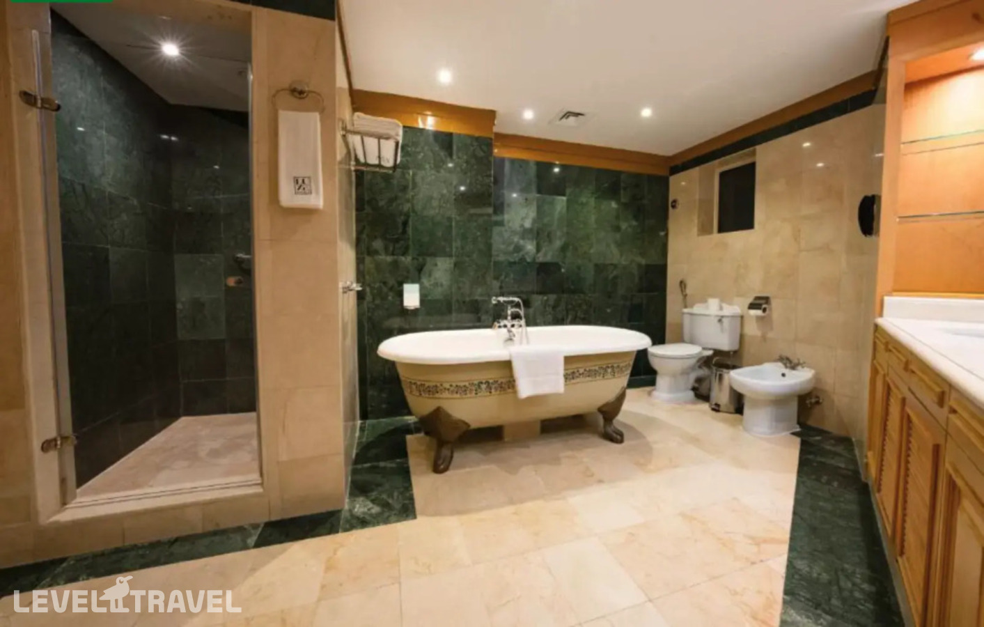фотографии номера Представительский люкс отеля Chelsea Plaza Hotel Dubai (Ex. Luxe Avenue) в ОАЭ(Бар Дубай) - фото №2