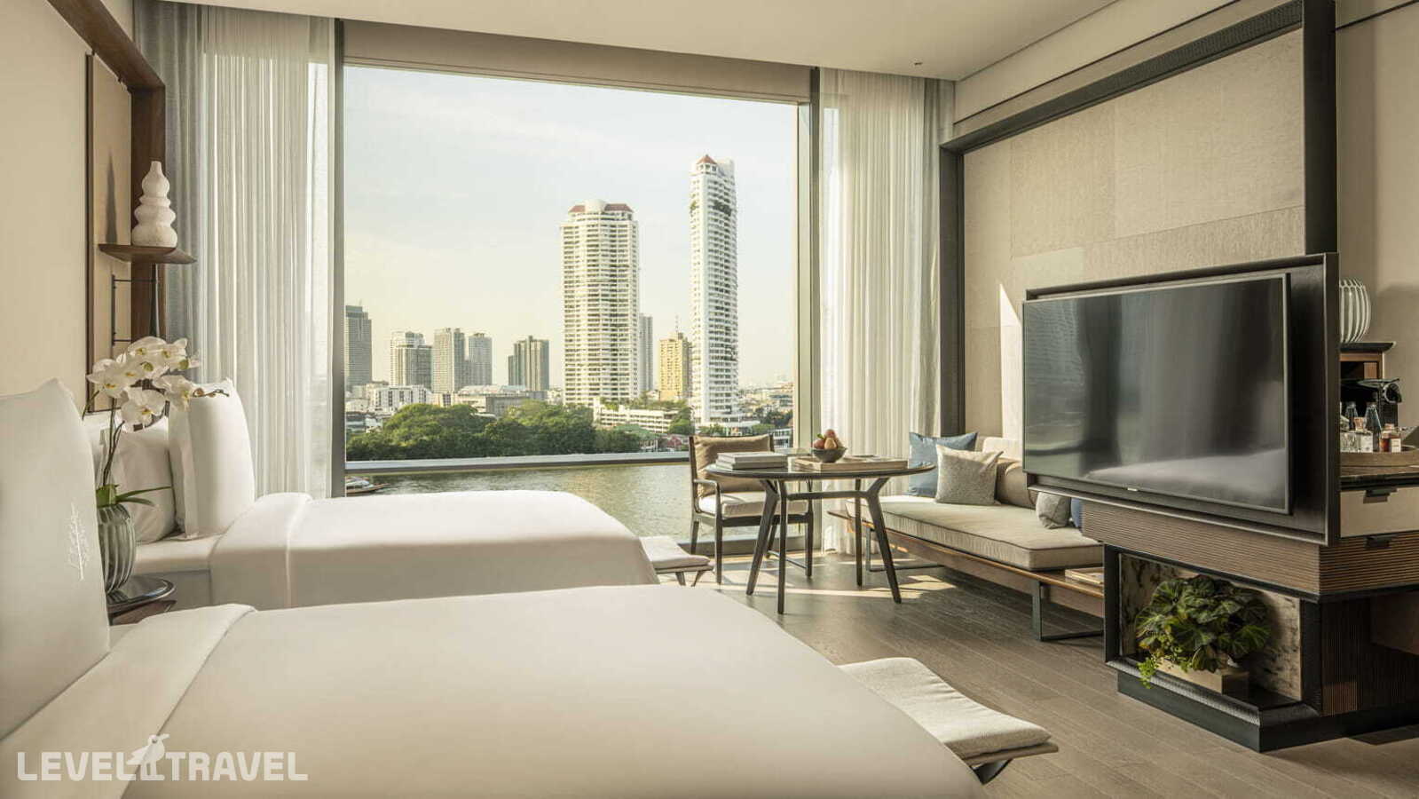 фотографии номера Премьер с видом на реку (две односпальные кровати) отеля Four Seasons Hotel Bangkok at Chao Phraya River в Таиланд(Бангкок) - фото №1