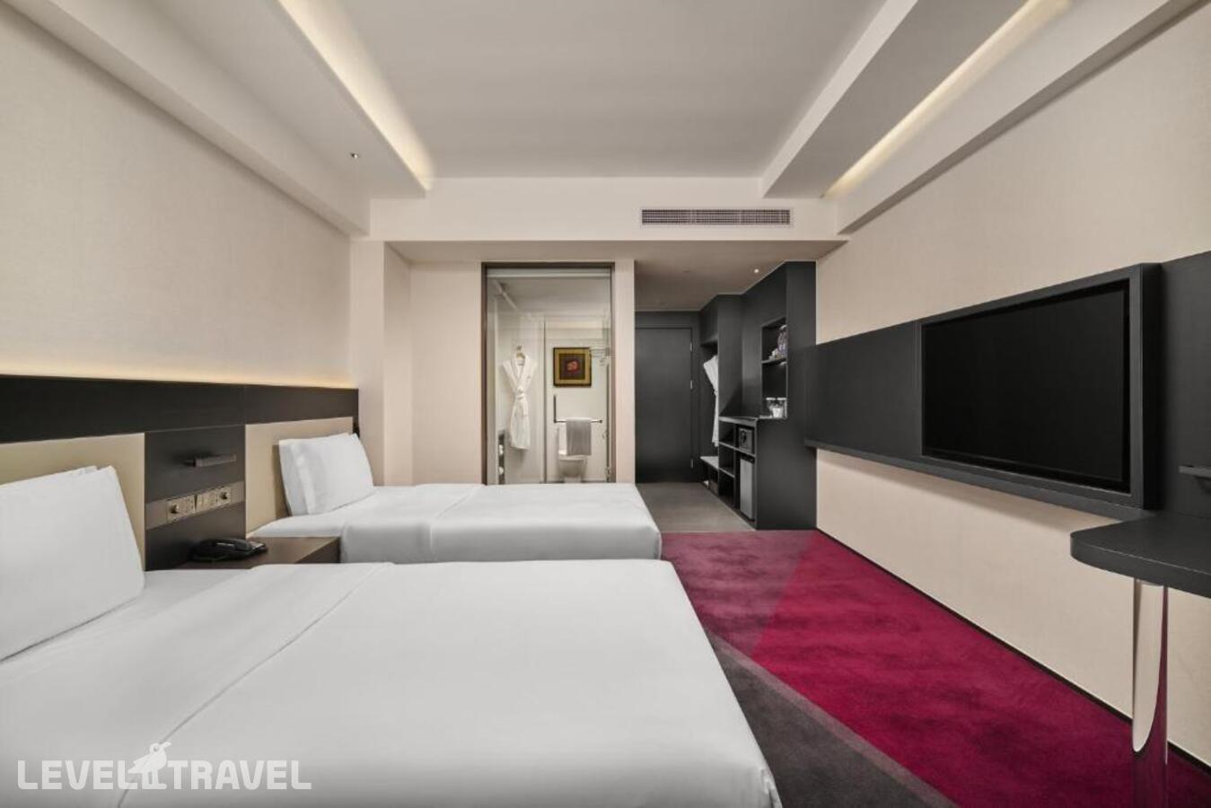 фотографии номера Премиум (две односпальные кровати) отеля Crowne Plaza Beijing International Airport, An Ihg Hotel в Китай(Пекин) - фото №3