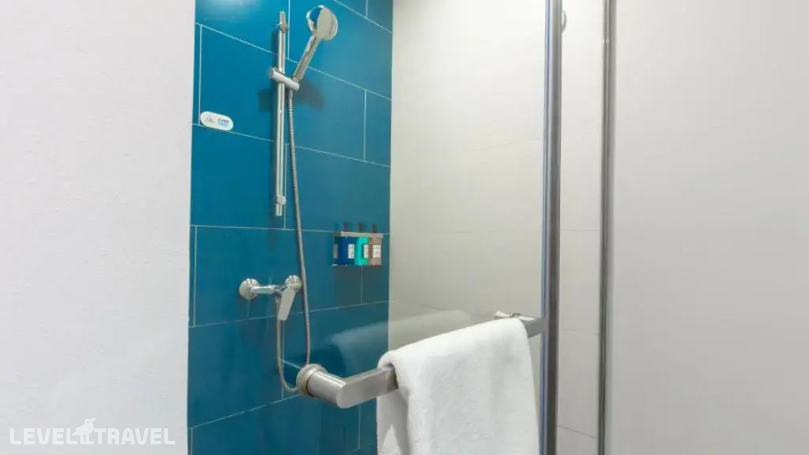 Двухместный номер Standard High Floor 2 отдельные кровати — фото 2