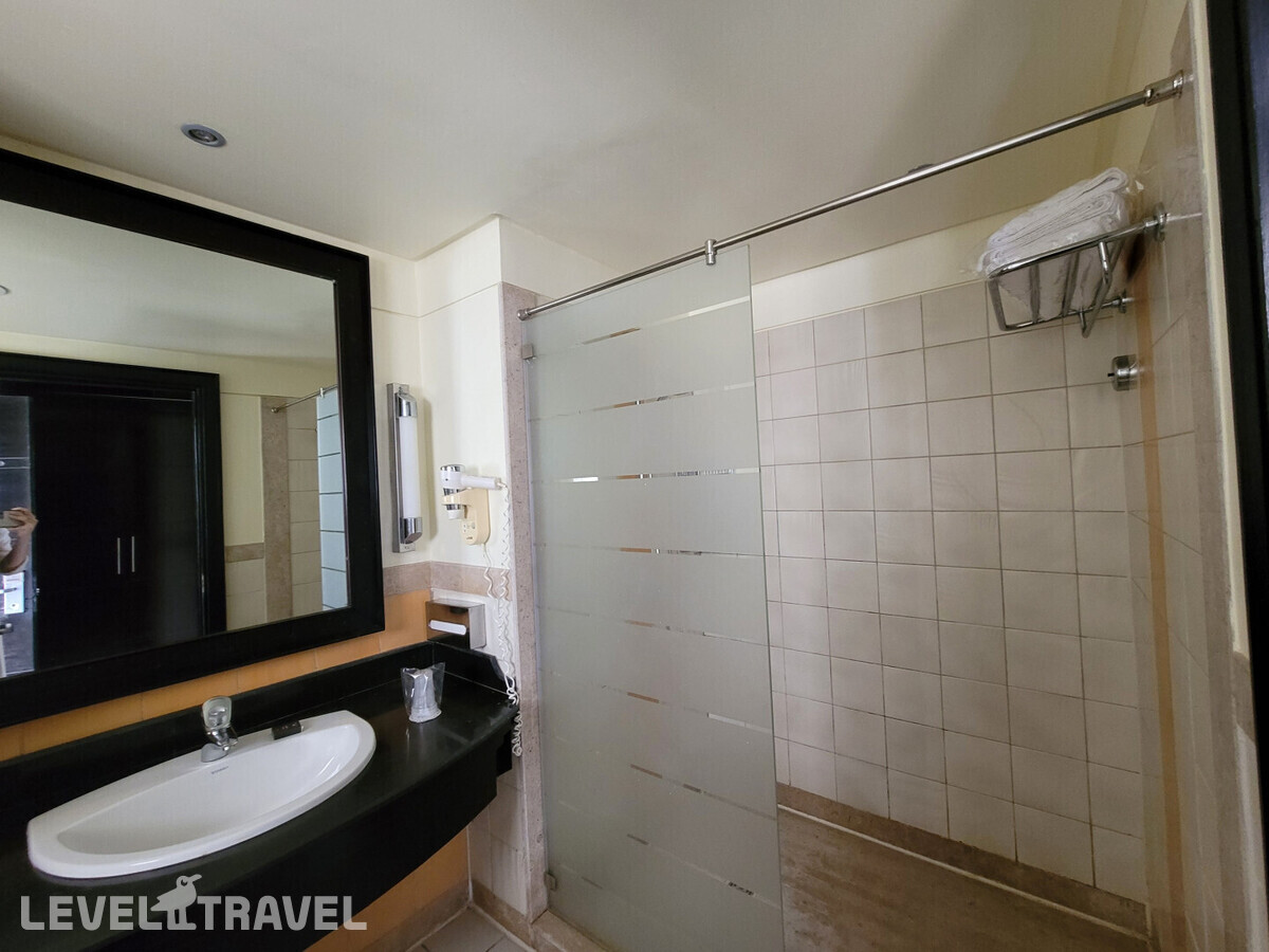 фотографии номера Улучшенный (две односпальные кровати) отеля Reef Oasis Blue Bay Resort & Spa в Египет(Гарденс Бэй) - фото №2