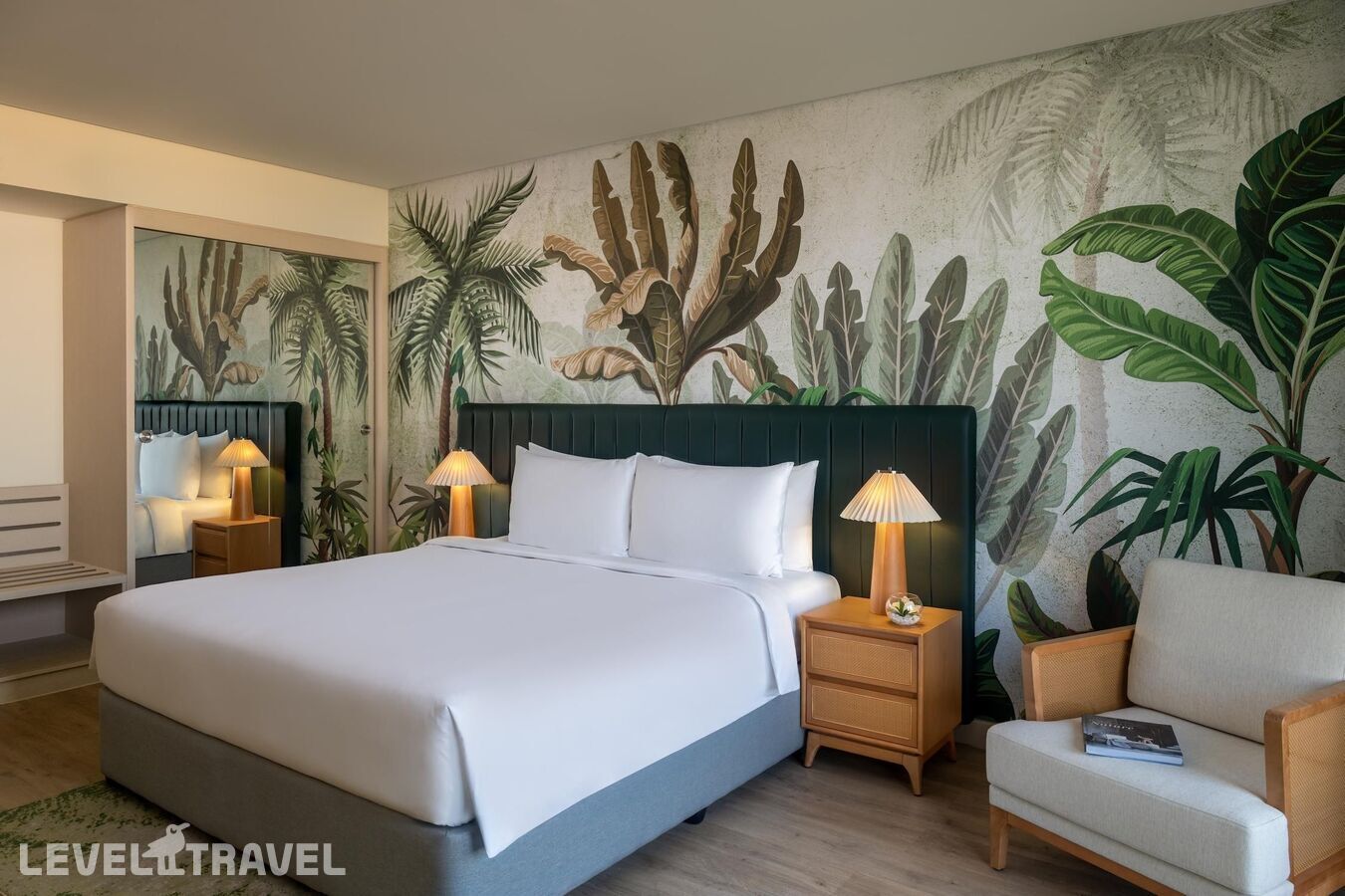 фотографии номера Люкс с видом на море отеля Yas Plaza Mangroves Hotel (Ex. Radisson Blu Abu Dhabi Yas Island) в ОАЭ(остров Яс) - фото №8