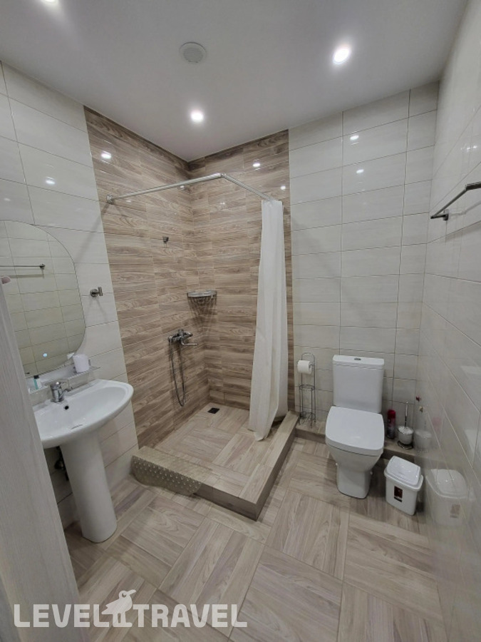 Трёхместный номер Comfort с балконом и с красивым видом из окна — фото 4