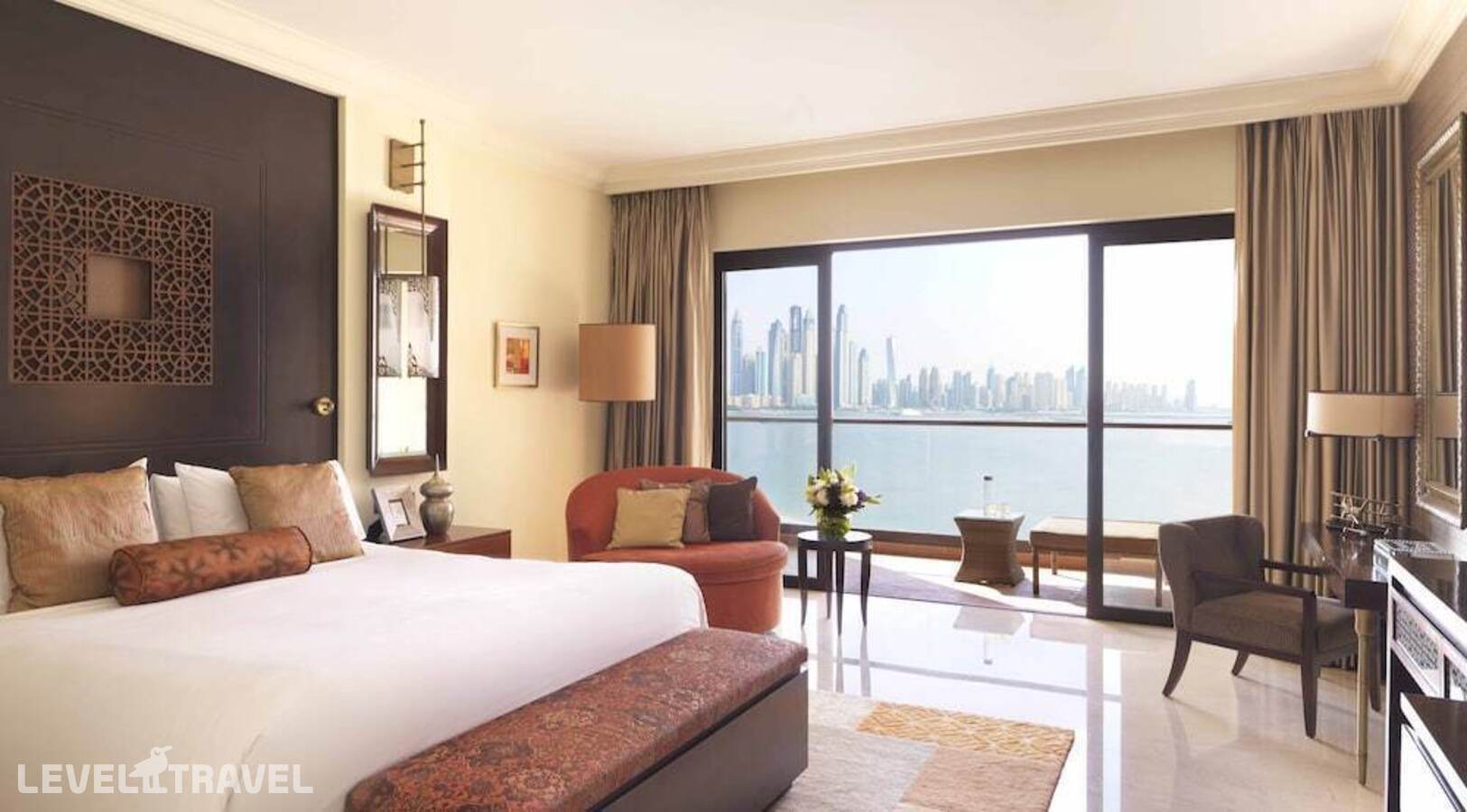 фотографии номера Апартаменты с видом на море (2 комнаты) отеля Fairmont The Palm в ОАЭ(Дубай Пальма) - фото №1