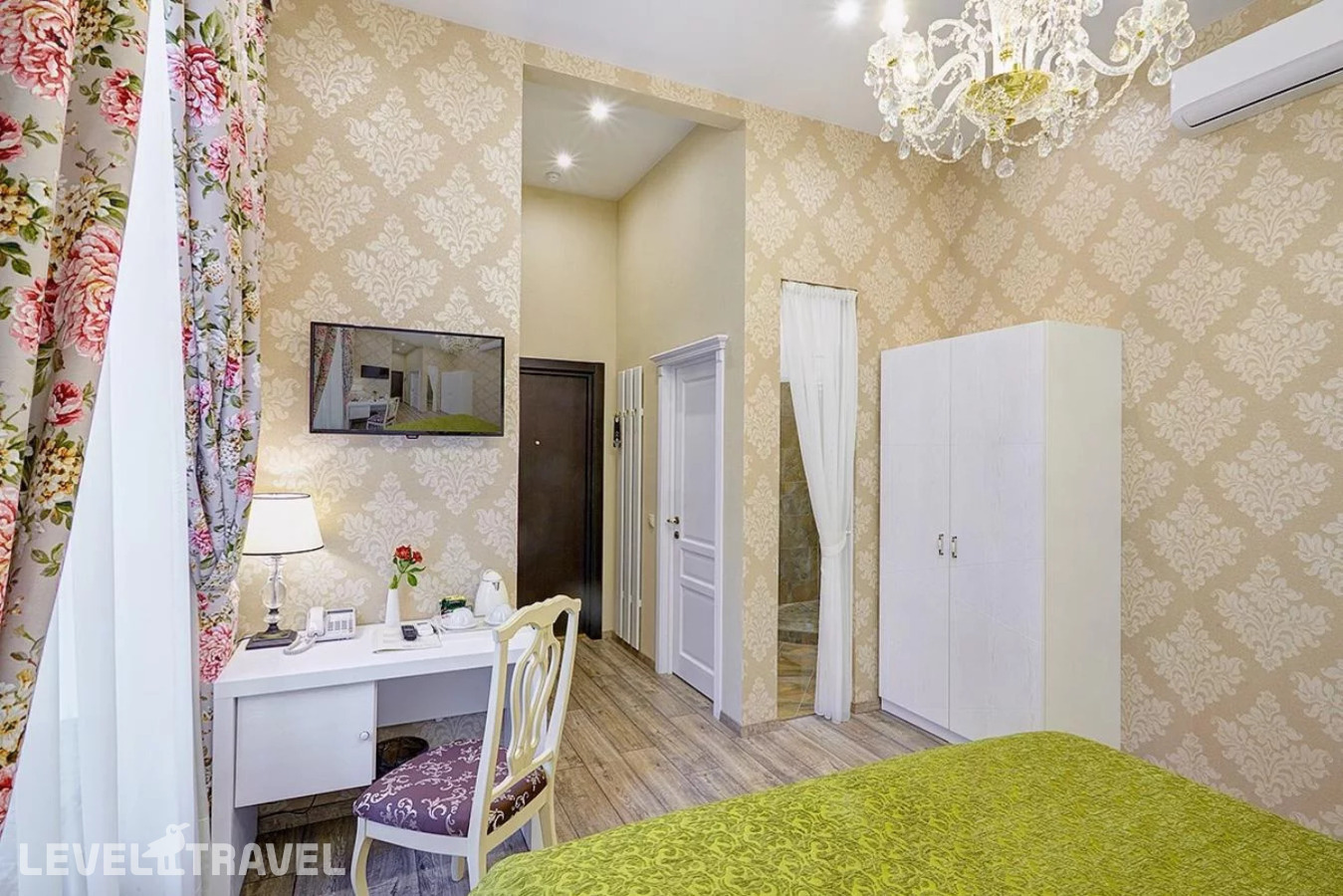 фотографии номера Улучшенный с видом на двор отеля Rossi Boutique Hotel & Spa в Россия(Центральный район) - фото №4
