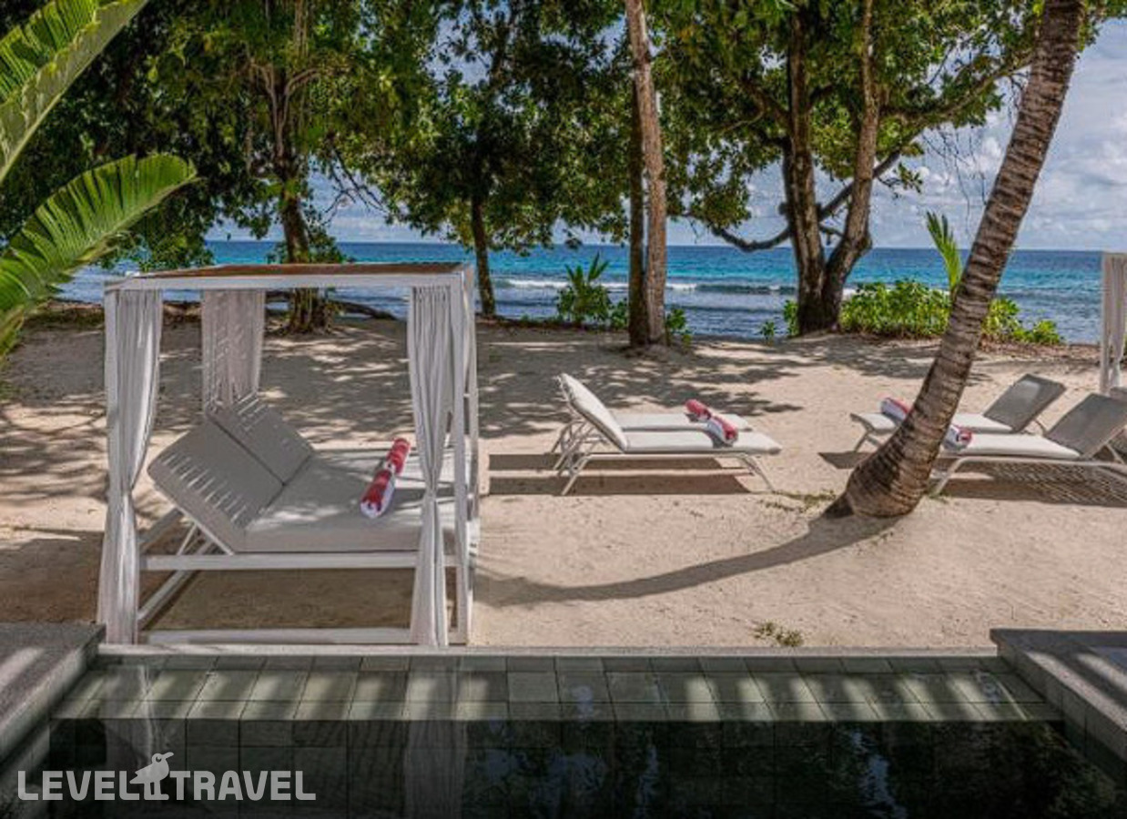 фотографии номера Люкс с бассейном и выходом к пляжу отеля Avani+ Barbarons Seychelles Resort в Сейшелы(о. Маэ) - фото №3