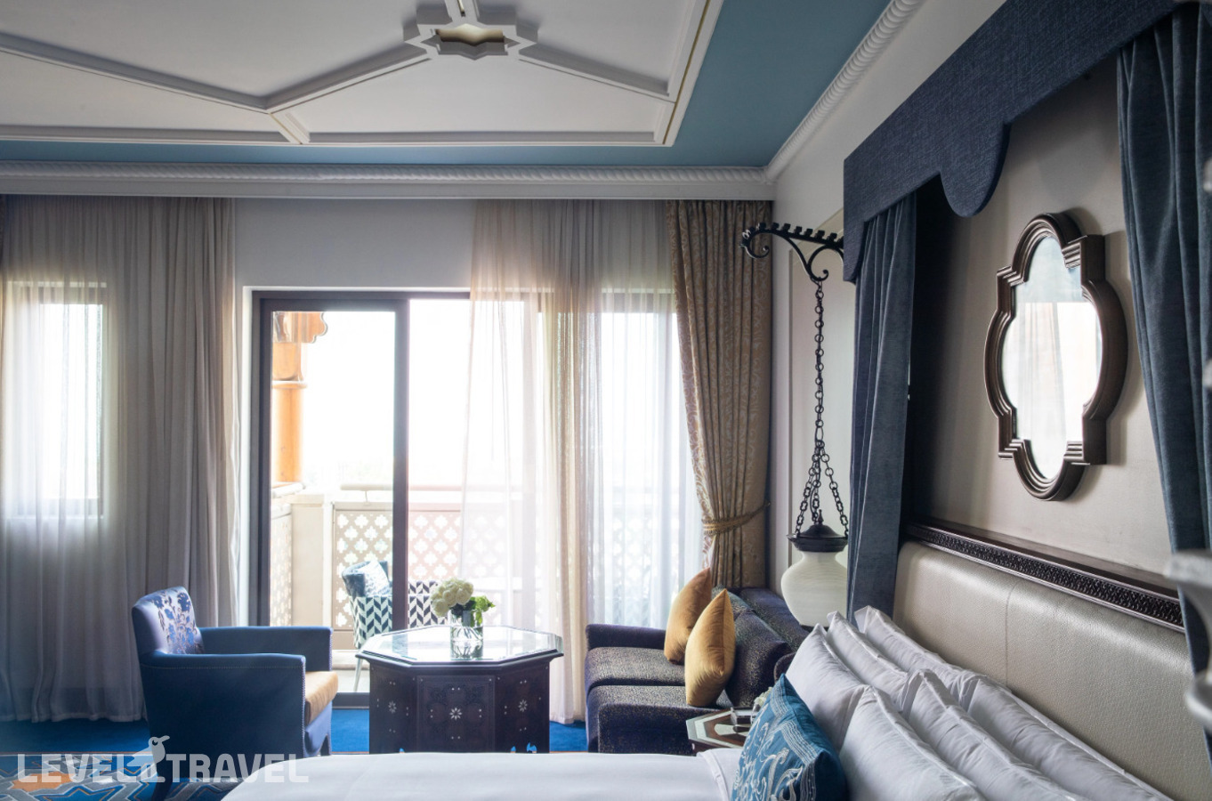 фотографии номера Делюкс отеля Al Qasr Madinat Jumeirah в ОАЭ(Дубай Джумейра) - фото №1