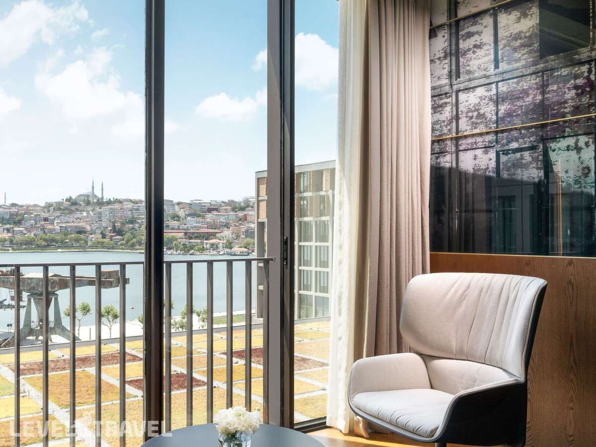 фотографии номера Премиум с видом на море отеля Rixos Tersane Istanbul в Турция(Бейоглу) - фото №3