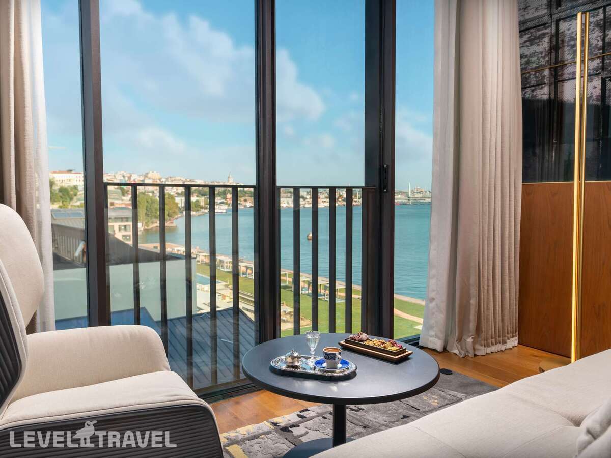фотографии номера Премиум с частичным видом на море отеля Rixos Tersane Istanbul в Турция(Бейоглу) - фото №3