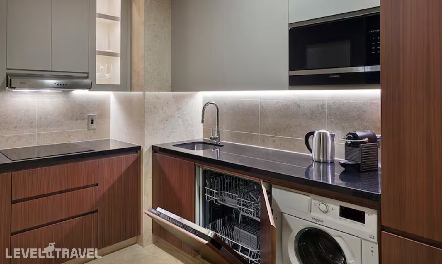 фотографии номера Люкс Residential c 1 спальней отеля Conrad Dubai (Ex. Conrad Dubai By Hilton) в ОАЭ(Дубай Джумейра) - фото №3