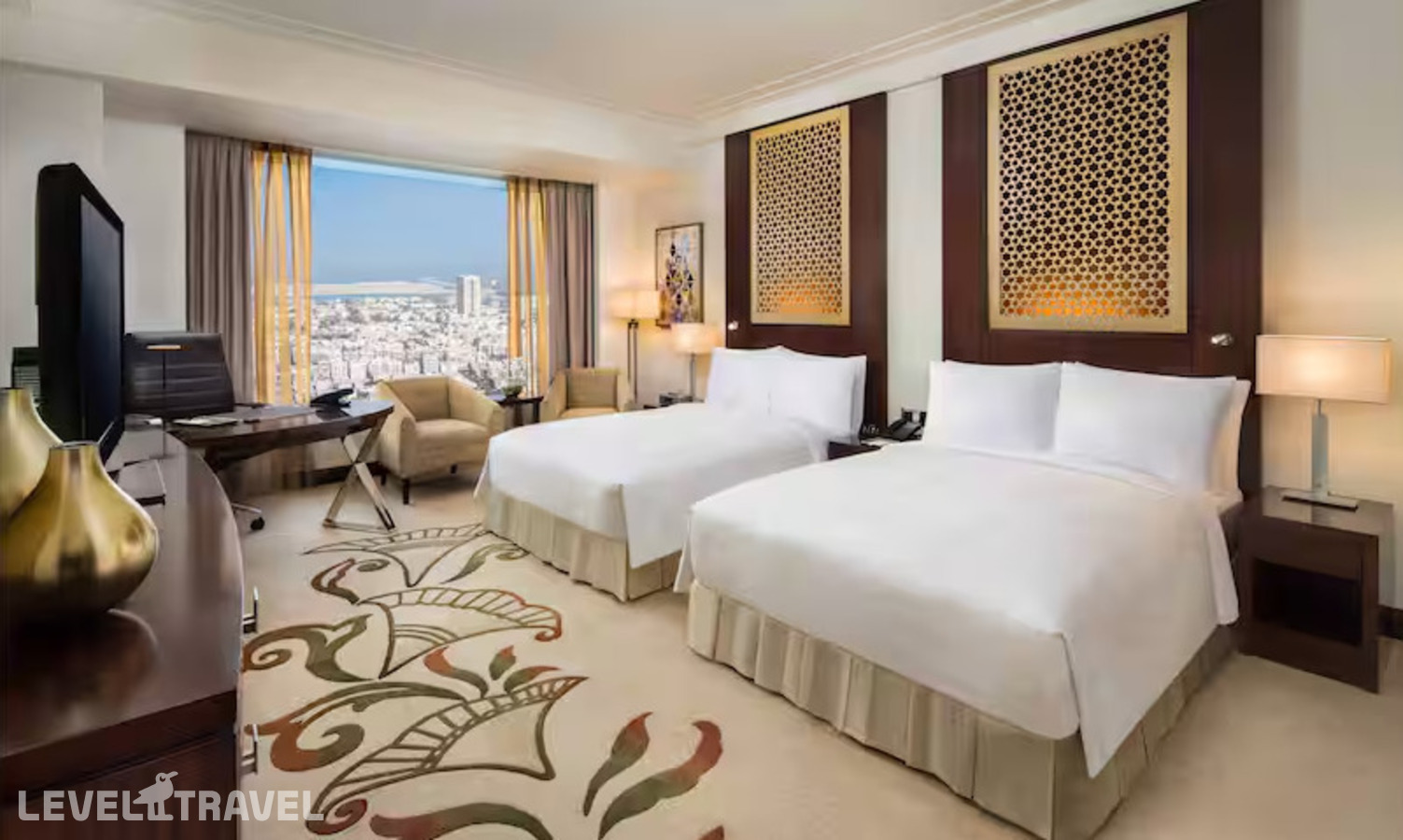 фотографии номера Представительский (две односпальные кровати) отеля Conrad Dubai (Ex. Conrad Dubai By Hilton) в ОАЭ(Дубай Джумейра) - фото №1