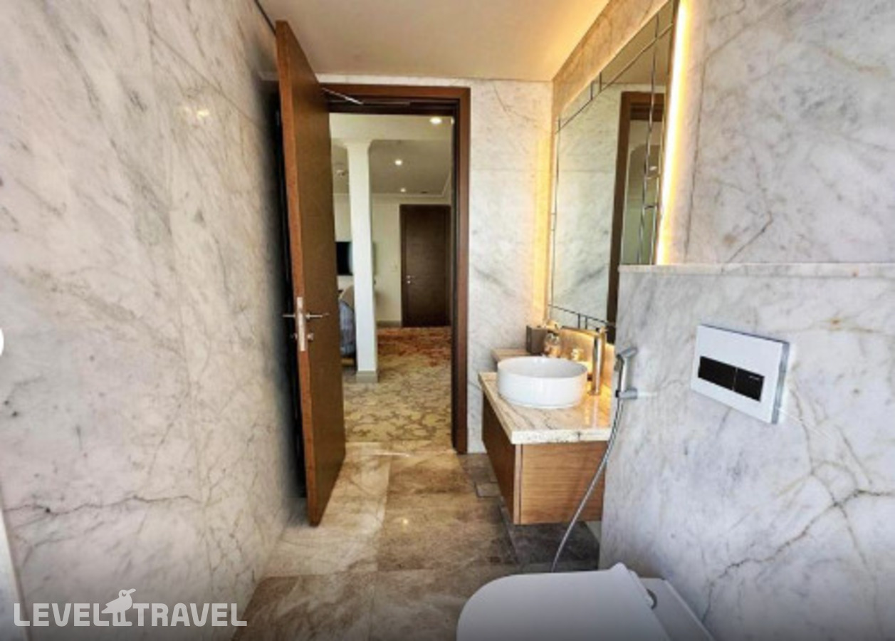 фотографии номера Двухуровневый номер отеля The Tower Plaza Hotel Dubai (Ex. Millennium Plaza Hotel) в ОАЭ(Дубай Джумейра) - фото №4