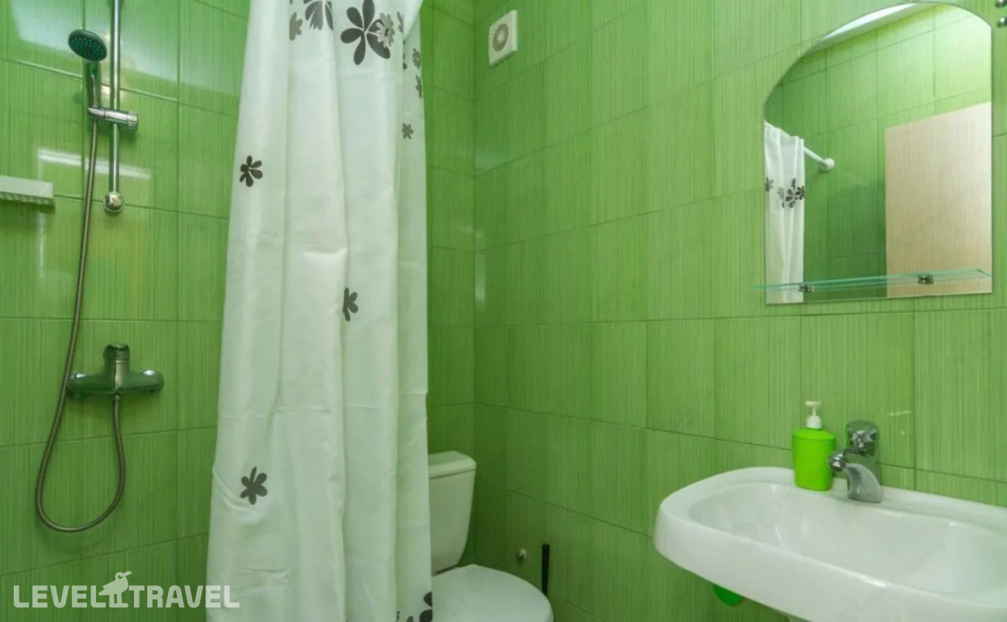 Стандартный с балконом и красивым видом (две односпальные кровати) — фото 3