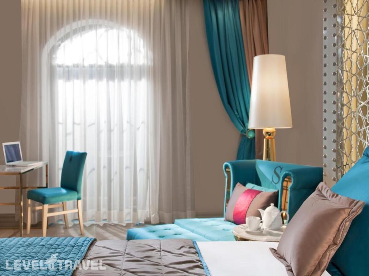 фотографии номера Трехместный делюкс отеля Sura Design Hotel & Suites в Турция(Султанахмет) - фото №1