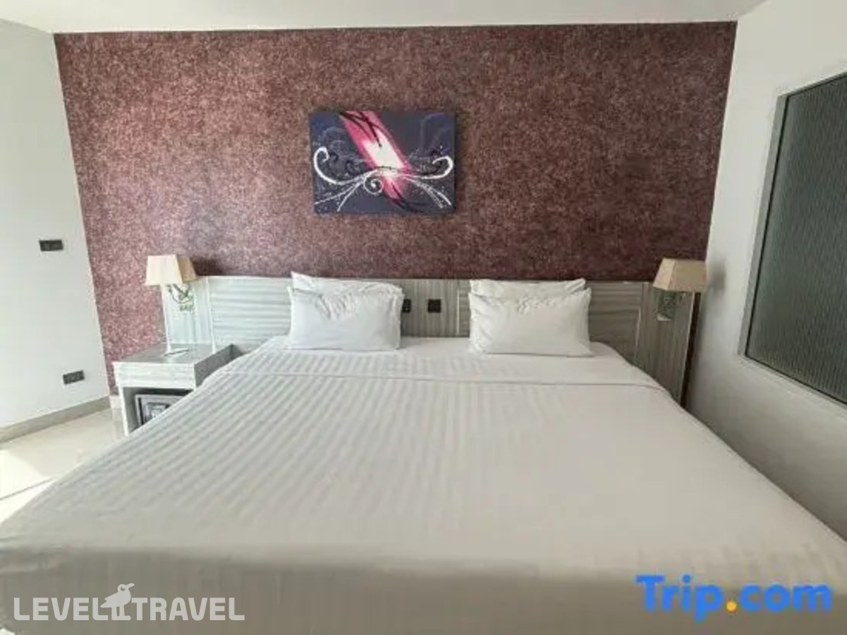 фотографии номера Делюкс отеля Royal Prince Resort Pattaya в Таиланд(Пратамнак) - фото №9