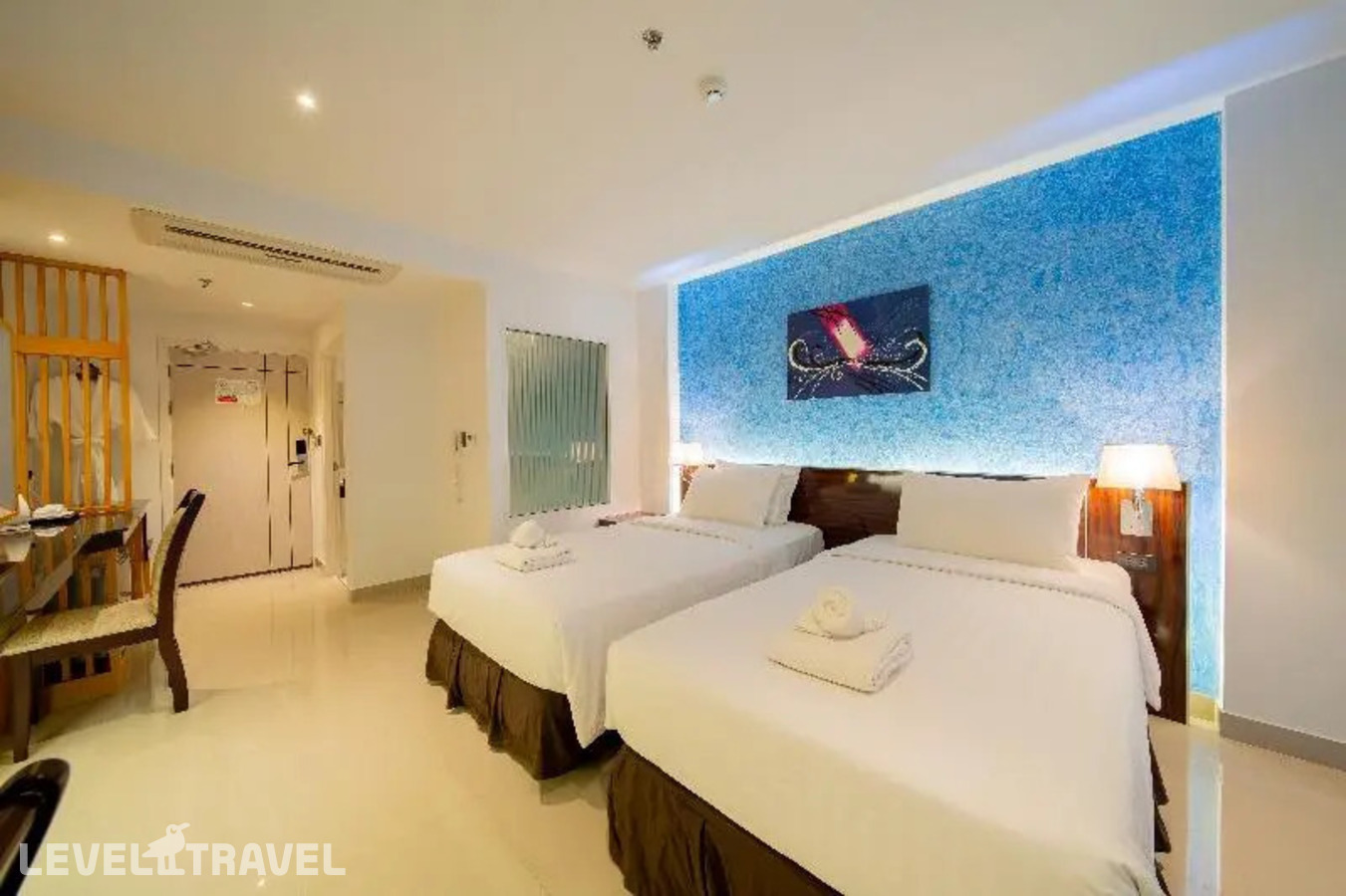 фотографии номера Делюкс (две односпальные кровати) отеля Royal Prince Resort Pattaya в Таиланд(Пратамнак) - фото №2