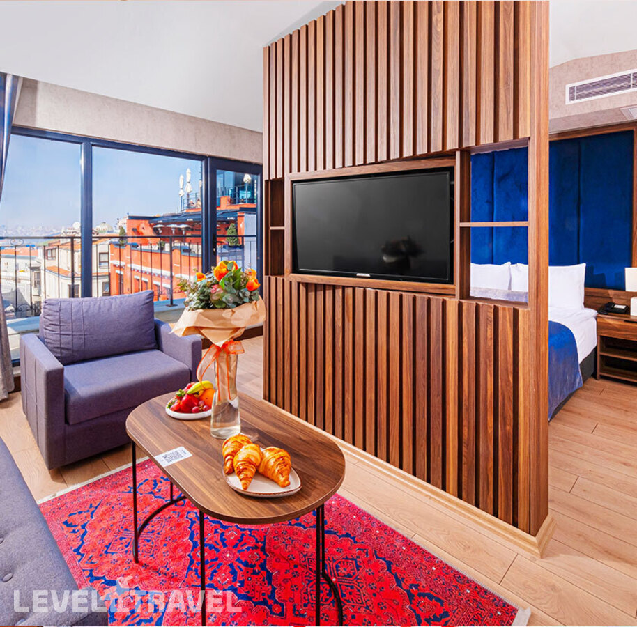 фотографии номера Люкс с видом на Босфор с балконом отеля Ring Stone Hotels Bosphorus в Турция(Бейоглу) - фото №6