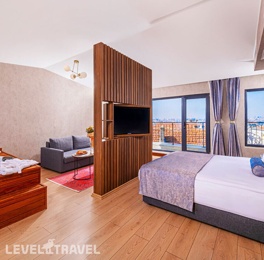фотографии номера Люкс с видом на Босфор с балконом отеля Ring Stone Hotels Bosphorus в Турция(Бейоглу) - фото №1