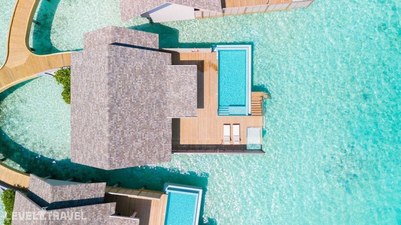 фотографии номера Вилла над водой с видом на лагуну отеля Ananea Madivaru Maldives в Мальдивы(Северный Ари Атолл) - фото №3