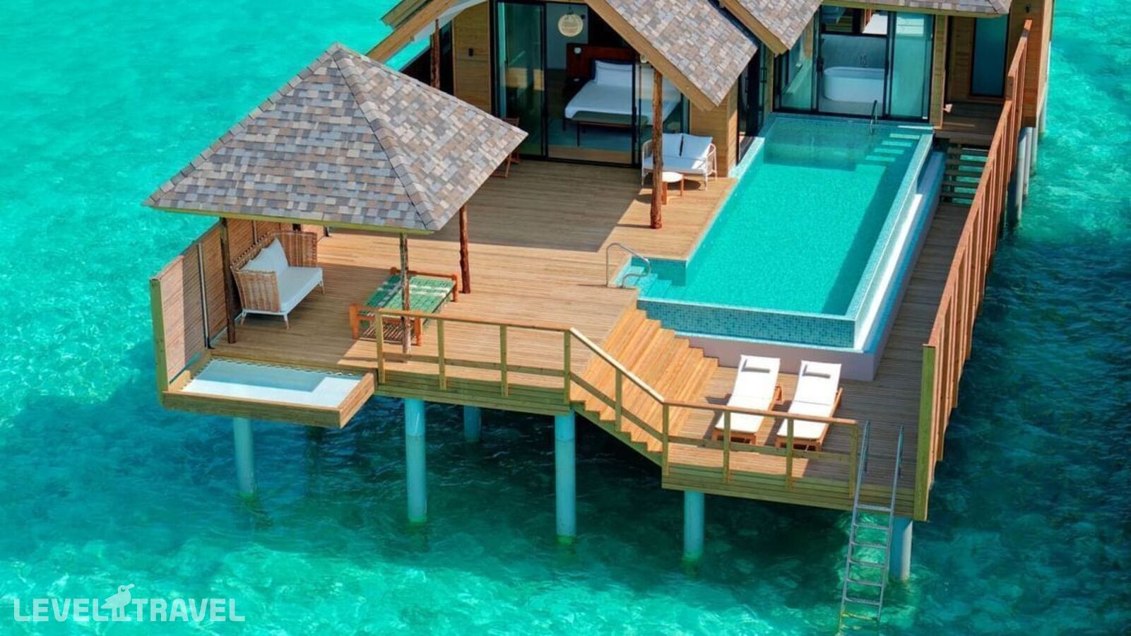 фотографии номера Вилла делюкс над водой с видом на лагуну отеля Ananea Madivaru Maldives в Мальдивы(Северный Ари Атолл) - фото №1