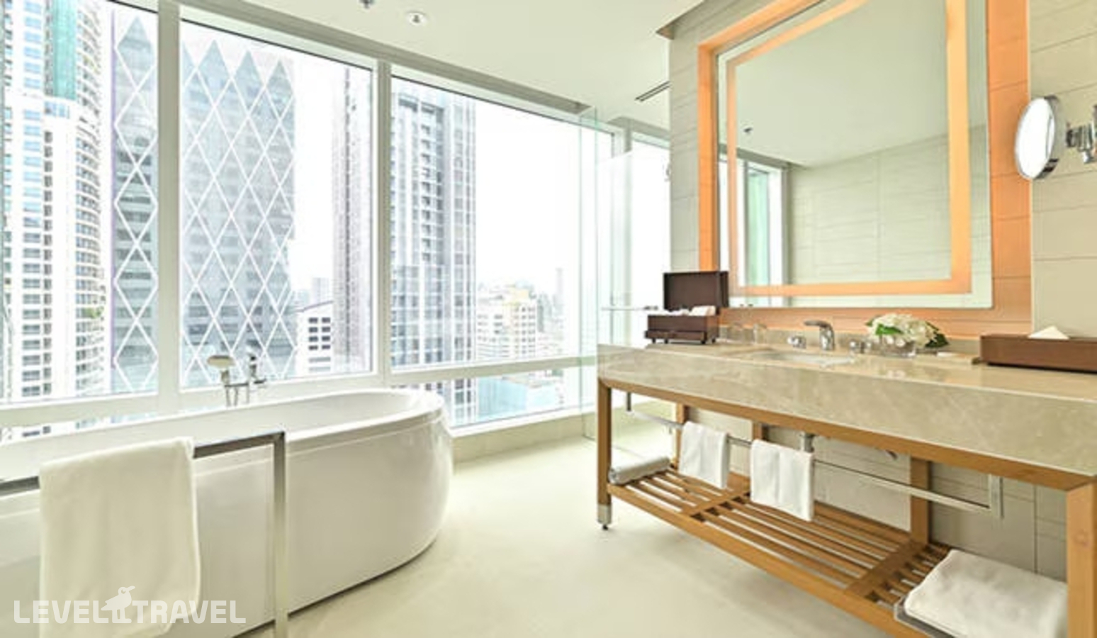 фотографии номера Двухместный номер Executive Deluxe двуспальная кровать отеля Eastin Grand Hotel Sathorn в Таиланд(Бангкок) - фото №3
