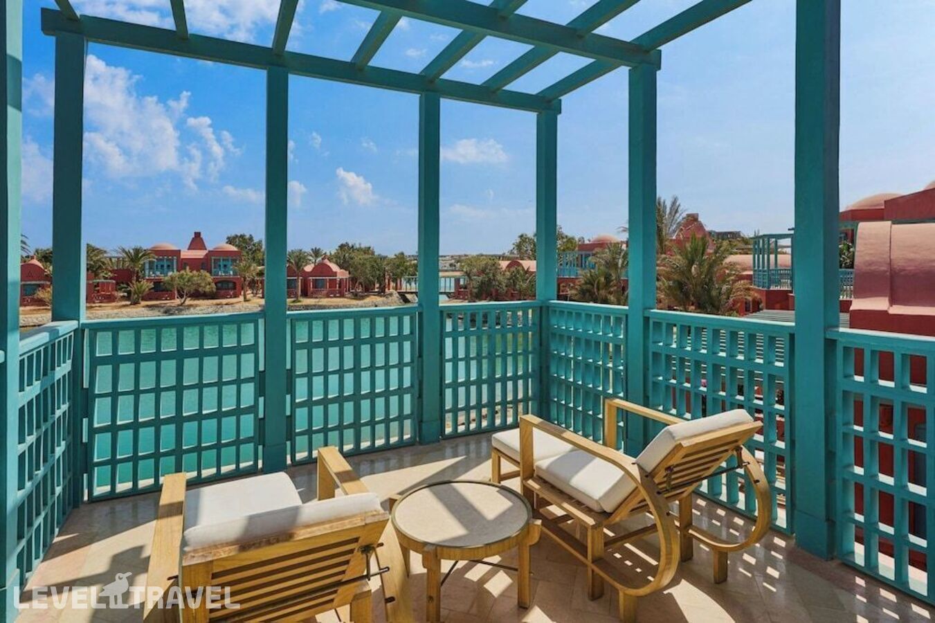 фотографии номера Улучшенный люкс с видом на лагуну отеля Sheraton Miramar Resort El Gouna в Египет(Эль Гуна) - фото №1