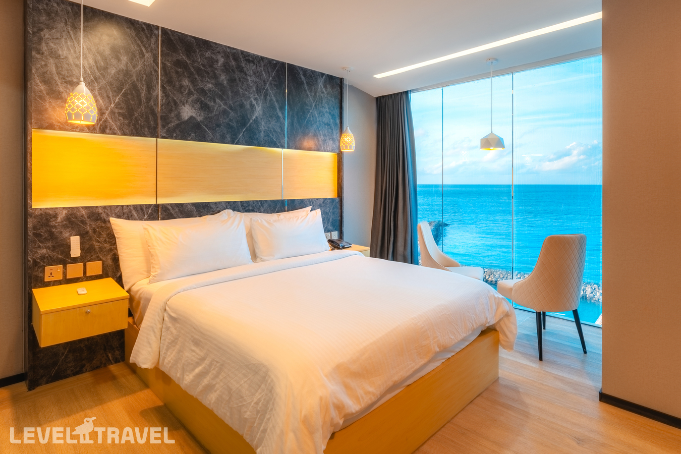 фотографии номера Улучшенный с видом на океан отеля Swarn By Hawks Hotels в Мальдивы(Баа Атолл) - фото №1