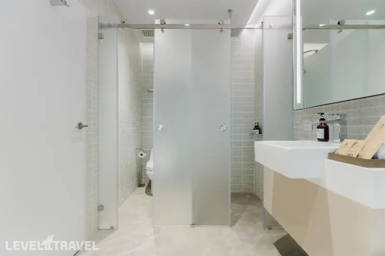фотографии номера Делюкс (две односпальные кровати) отеля Arbour Hotel And Residence в Таиланд(Центральная Паттайя) - фото №8
