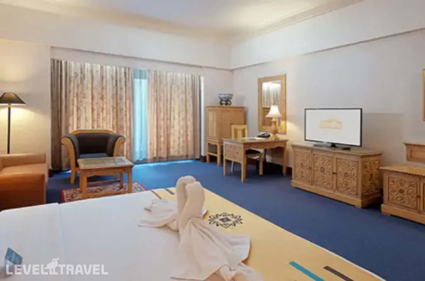 фотографии номера Двухместный люкс Oriental двуспальная кровать отеля Sunlake Waterfront Resort And Convention в Индонезия(Джакарта) - фото №2