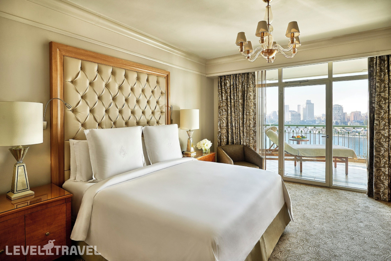фотографии номера Люкс Corniche отеля Four Seasons Cairo At Nile Plaza в Египет(Каир) - фото №1