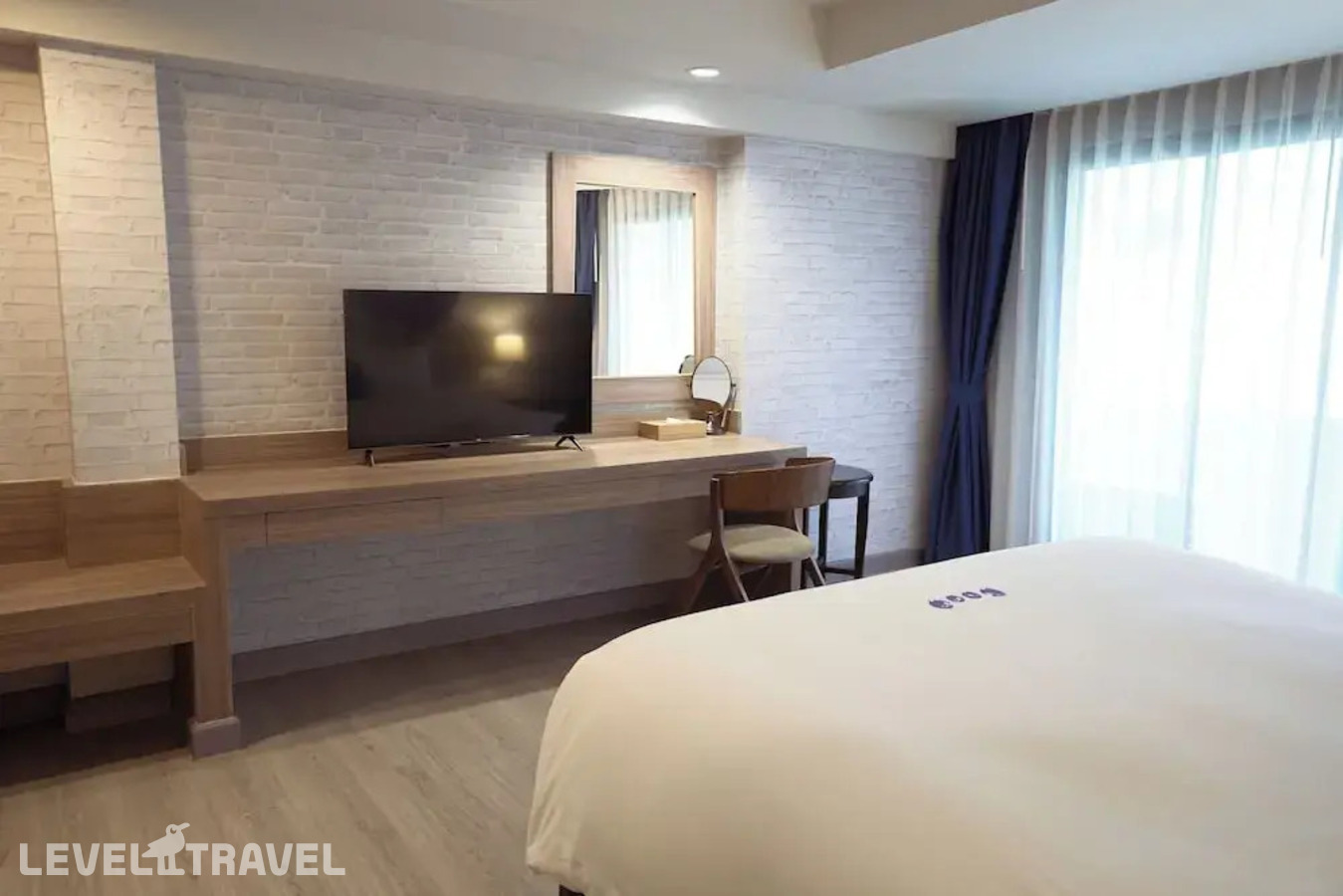 фотографии номера Двухместный номер Koko Couple двуспальная кровать отеля Kokotel Phuket Patong (Ex. White Sand Resortel) в Таиланд(Патонг Бич) - фото №7