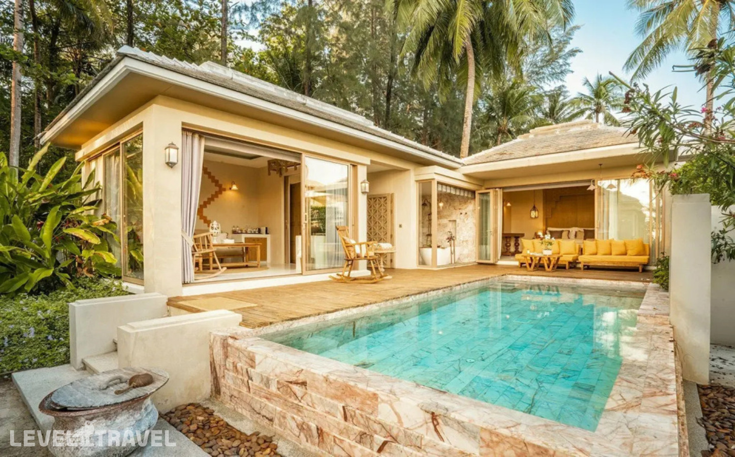 фотографии номера Двухместная вилла Pool Beach двуспальная кровать отеля Devasom Khao Lak Beach Resort & Villas в Таиланд(Као Лак) - фото №7