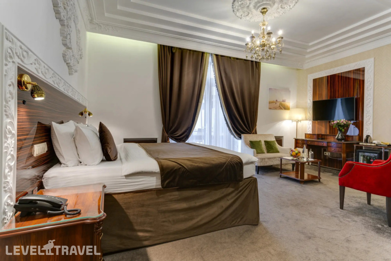фотографии номера Двухместный люкс with Terrace двуспальная кровать отеля Отель Садовническая в Россия(Центральный административный округ (ЦАО)) - фото №2