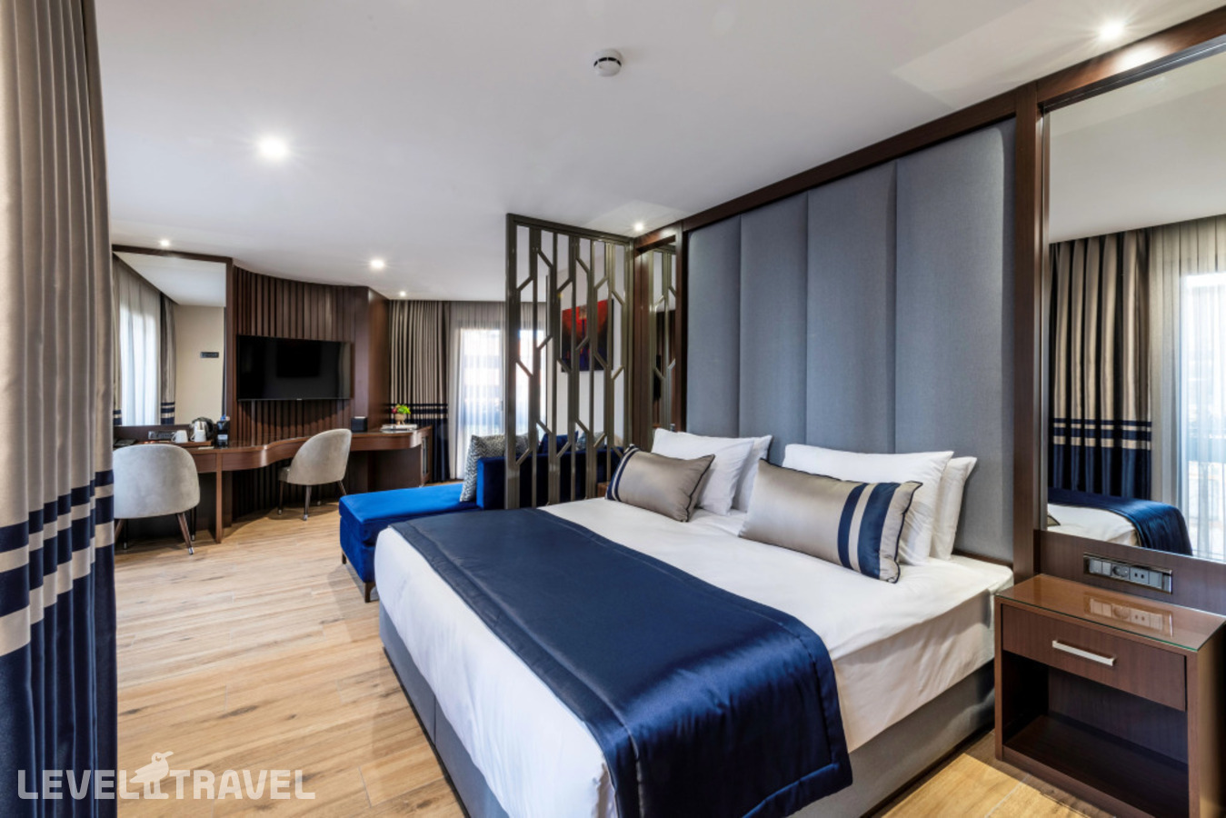 фотографии номера Люкс роскошный отеля Aprilis Deluxe Hotel в Турция(Фатих) - фото №1