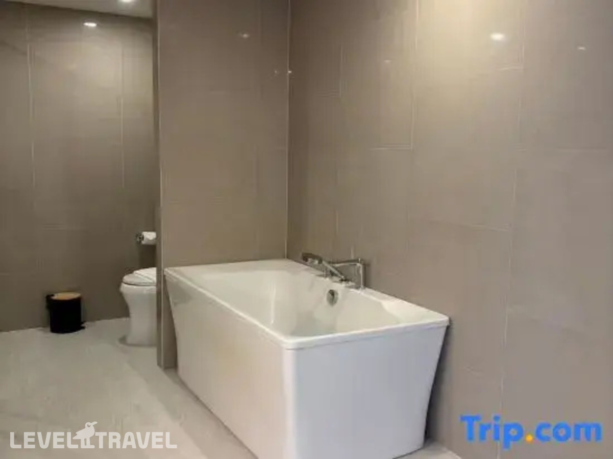 фотографии номера Люкс Гранд двухуровневый отеля Wyndham La Vita Phuket в Таиланд(Равай) - фото №15