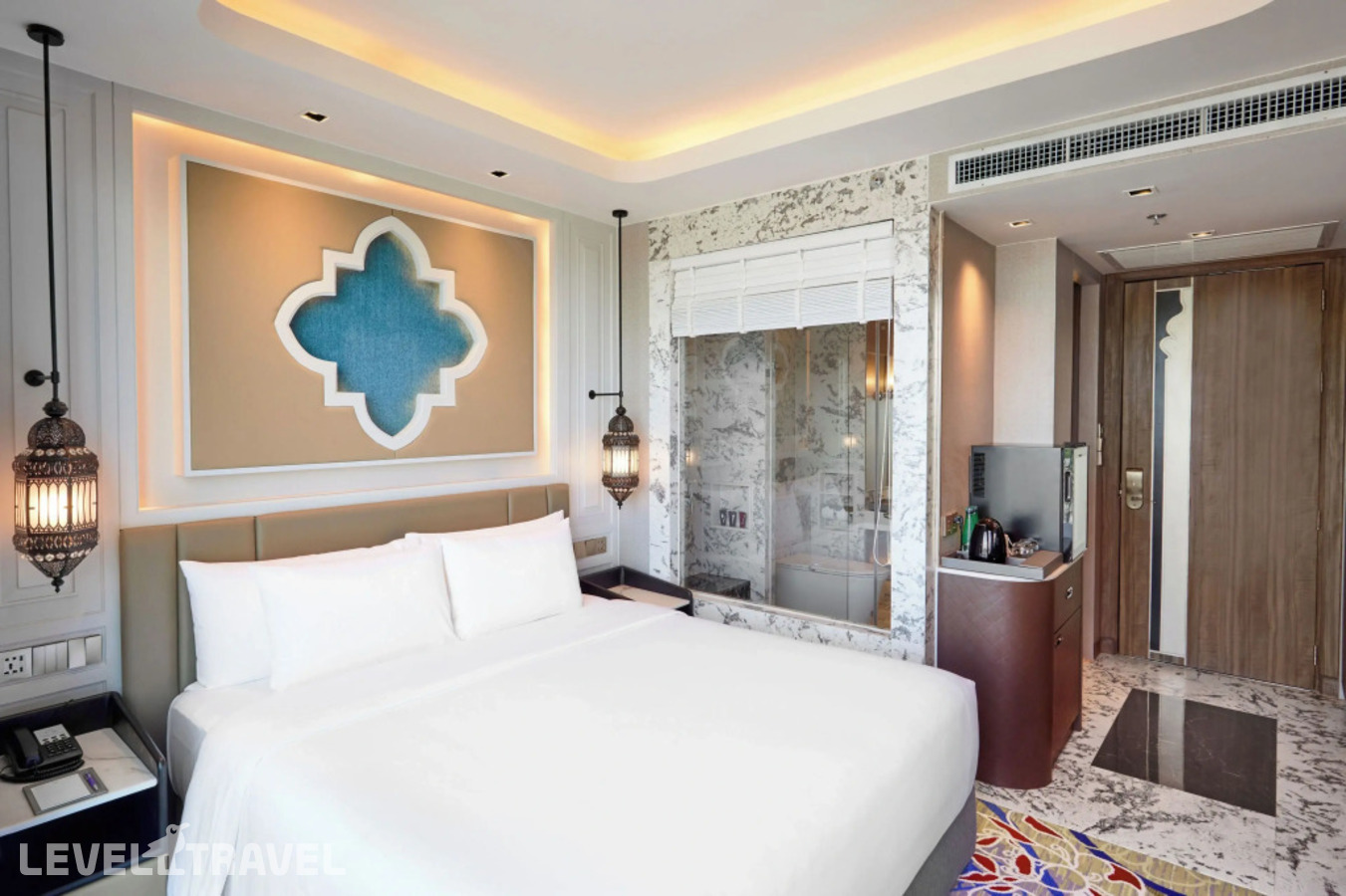 фотографии номера Улучшенный номер отеля Valia Hotel Bangkok в Таиланд(Бангкок) - фото №1