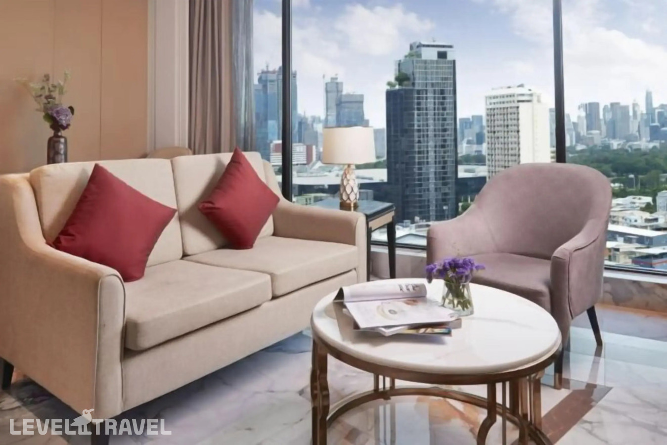 фотографии номера Представительский люкс отеля Valia Hotel Bangkok в Таиланд(Бангкок) - фото №3