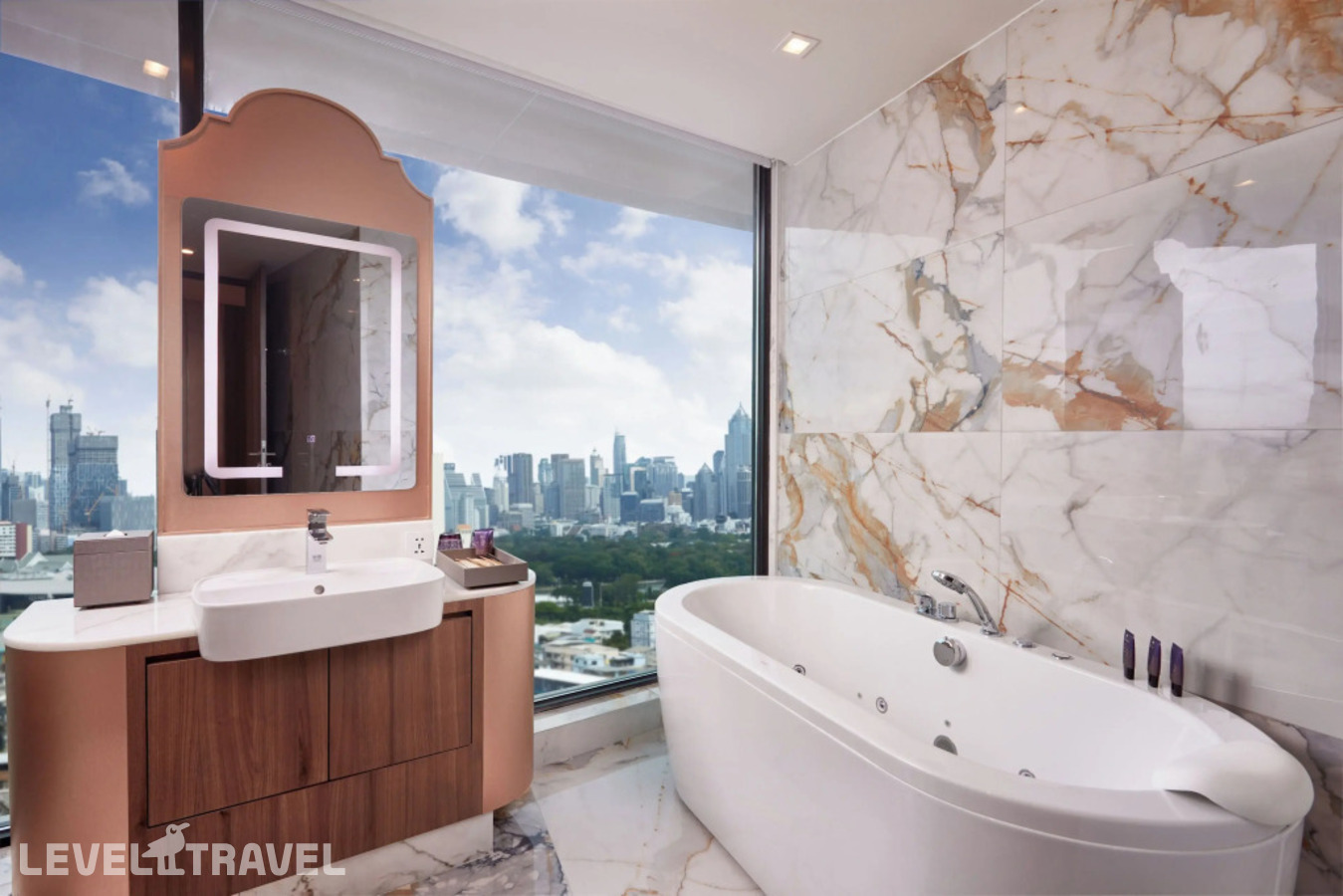 фотографии номера Представительский люкс отеля Valia Hotel Bangkok в Таиланд(Бангкок) - фото №6