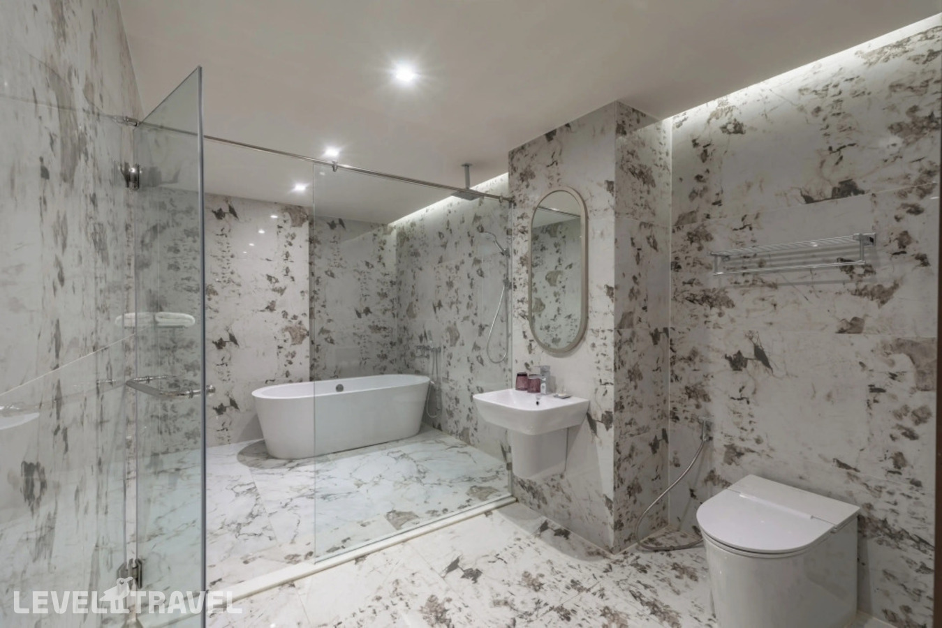 Двухместный номер Premier Plus двуспальная кровать — фото 5