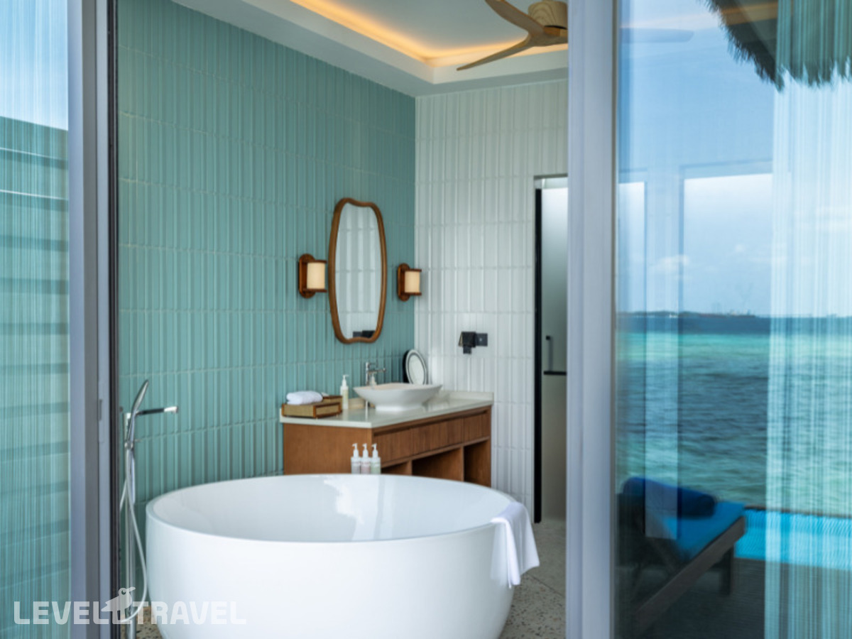 фотографии номера Вилла на воде премиум отеля Dusit D2 Feydhoo Maldives в Мальдивы(Северный Мале Атолл) - фото №2