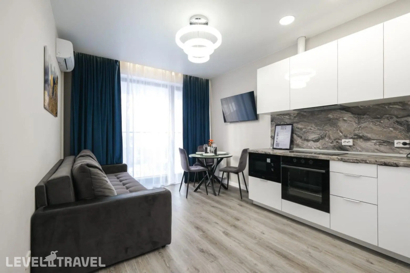 фотографии номера Апартаменты (2 комнаты) отеля Room Hotel (Рум Хотел) На Улице Никитина в Россия(Новосибирск) - фото №8
