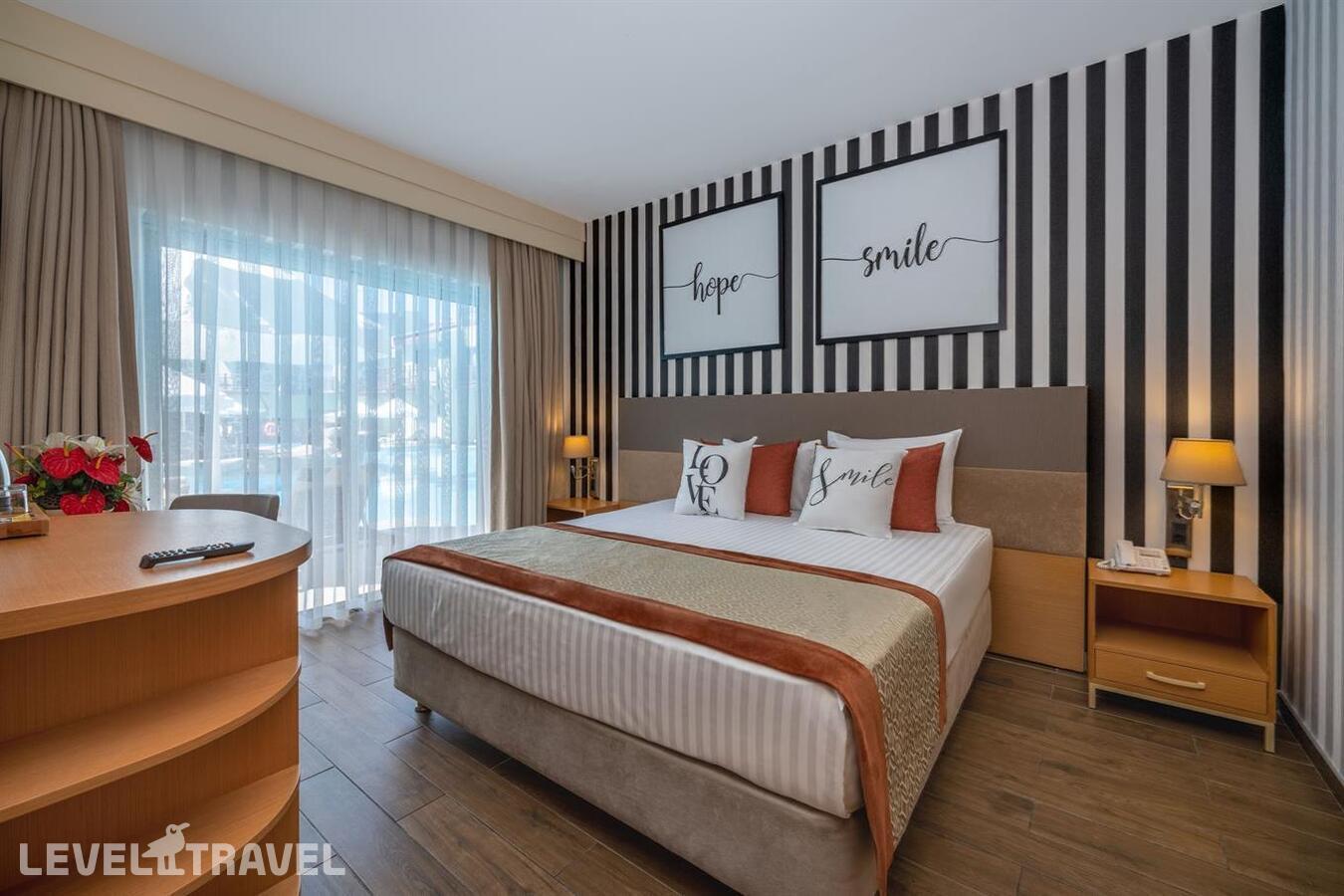 фотографии номера Люкс Lake House на 1 этаже отеля Selectum Family Resort Side (Ex. Silence Beach Resort) в Турция(Кизилагач) - фото №1