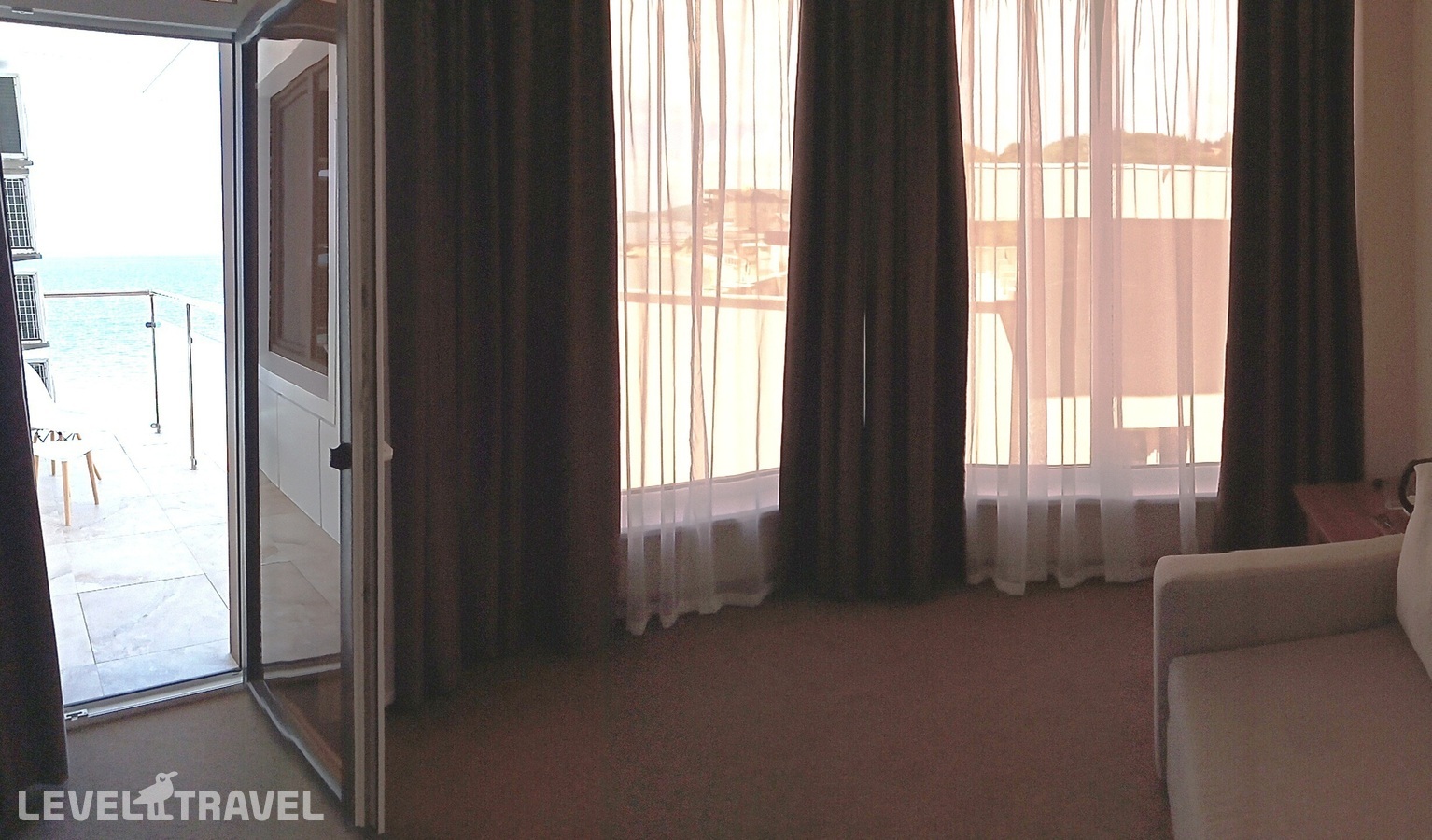 фотографии номера Четырехместный семейный отеля Solo Hotel в Россия(Лермонтово) - фото №4