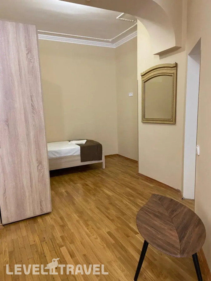 фотографии номера Четырёхместный семейный номер Comfort с балконом отеля Теплое Море в Россия(Сочи - Центр) - фото №4